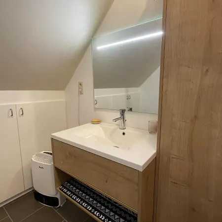 La Taniere De Besinne *